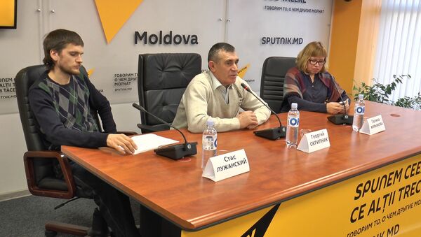 Молдавские пчеловоды объявили, что не весь мед одинаково полезен - Sputnik Молдова