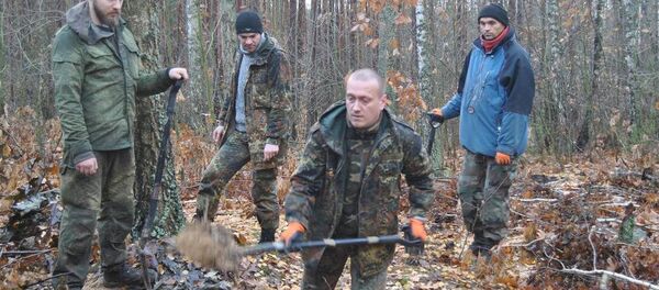 Поисковики из Молдовы на раскопках в Польше - Sputnik Молдова