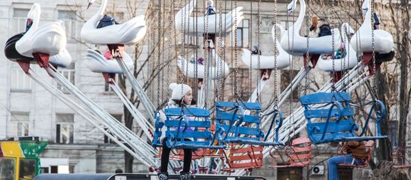 карусели детские аттракционы - Sputnik Молдова