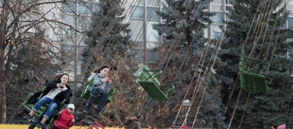 За нравственное состояние постоянных жителей городка отвечать, увы, некому. - Sputnik Moldova