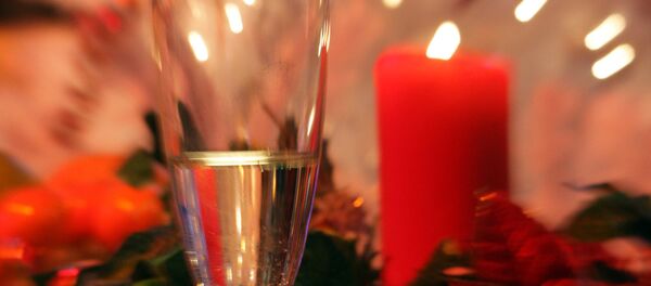 Новогодний стол - Sputnik Молдова