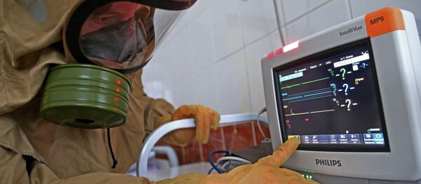 Отработка действий на случай поступления больных, инфицированных Эболой - Sputnik Молдова