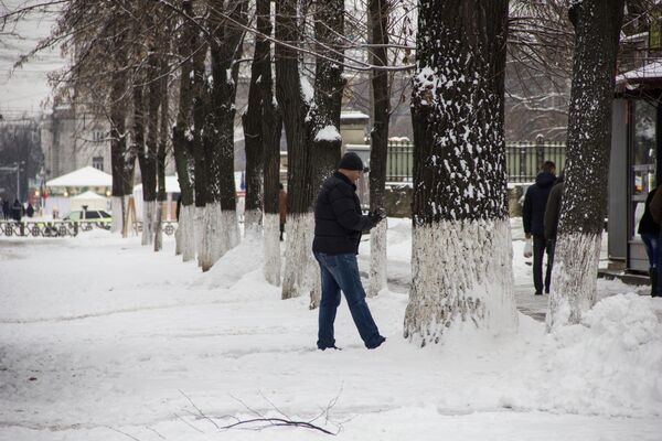 Очевидно, что снег не растает еще довольно долго. - Sputnik Молдова