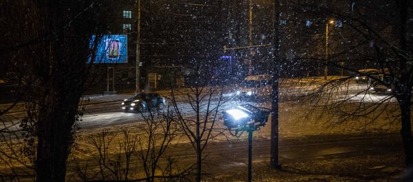 В ночь на вторник начался сильный снегопад в Кишиневе и по всей стране.  - Sputnik Молдова