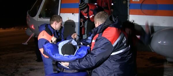 СПУТНИК_Спасатели на Ми-8 забрали с базы геологов пострадавшего на перевале Дятлова - Sputnik Молдова