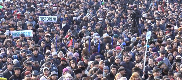 Митинги за и против кандидатуры премьера состоялись в Кишиневе - Sputnik Moldova