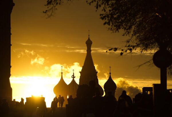 Вид на Собор Василия Блаженного (Покровский собор) на Красной площади - Sputnik Молдова