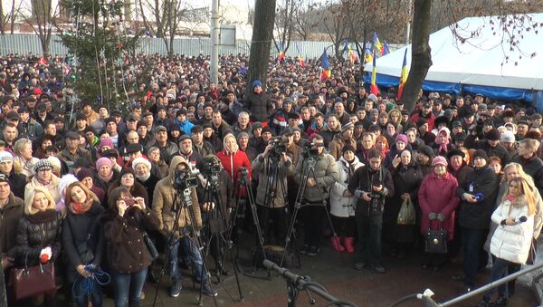 Оппозиция в Кишиневе митингует, требуя досрочных выборов в парламент - Sputnik Молдова