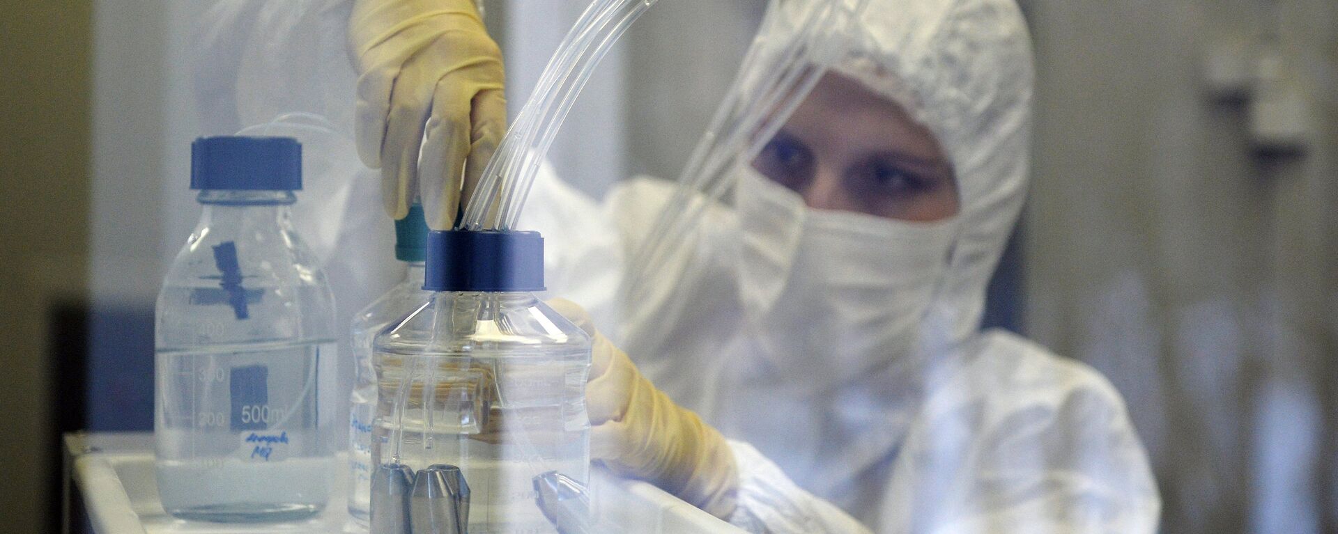 Российские медики разработали вакцину против лихорадки Эбола - Sputnik Moldova-România, 1920, 23.10.2019