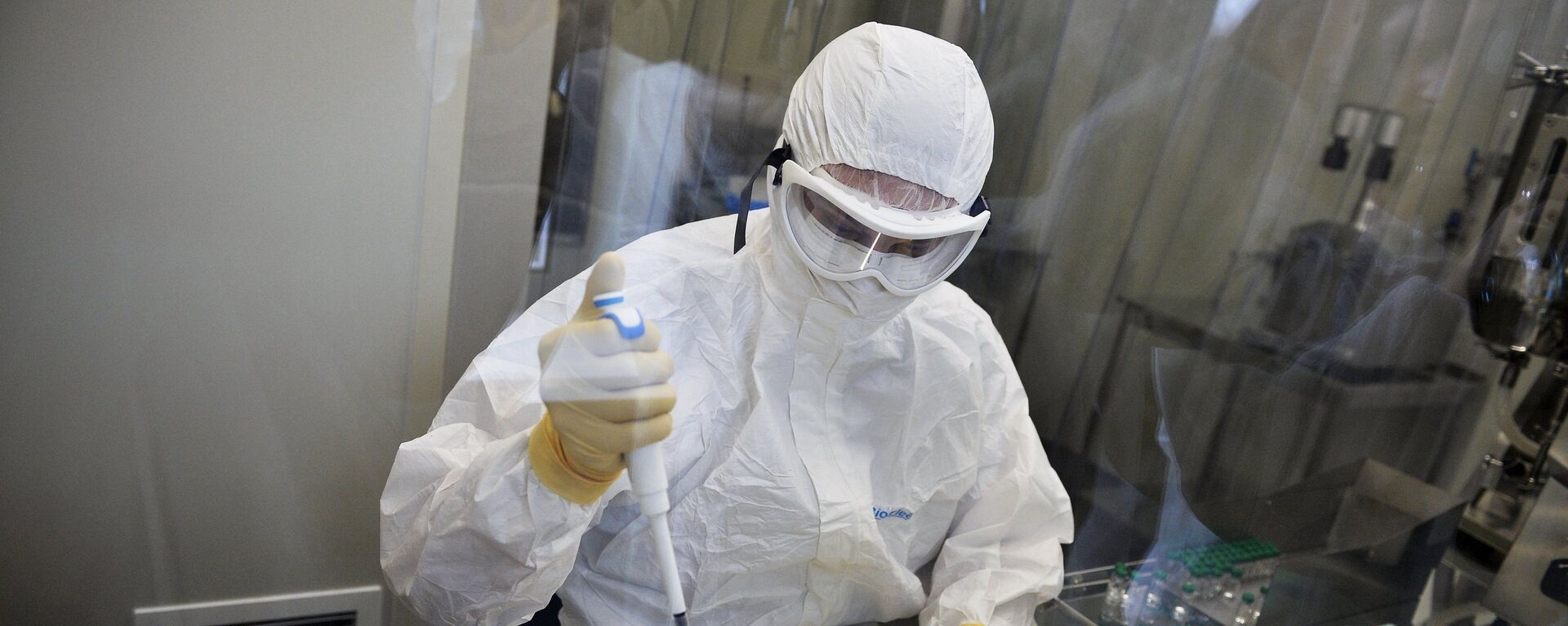 Российские медики разработали вакцину против лихорадки Эбола - Sputnik Молдова, 1920, 04.03.2021