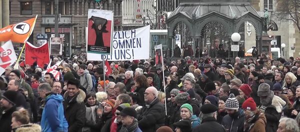 СПУТНИК_Марш в Кельне и митинг в Штутгарте: Германия протестует против насилия - Sputnik Молдова