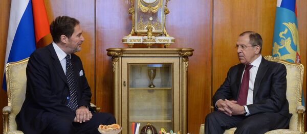 Встреча главы МИД РФ С. Лаврова с генеральным секретарем Организации Черноморского экономического сотрудничества М. Христидисом Встреча главы МИД РФ С. Лаврова с генеральным секретарем Организации Черноморского экономического сотрудничества М. Христидисом - Sputnik Молдова