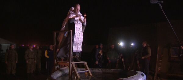 СПУТНИК_Как российские военные на авиабазе в Сирии встретили Крещение - Sputnik Молдова