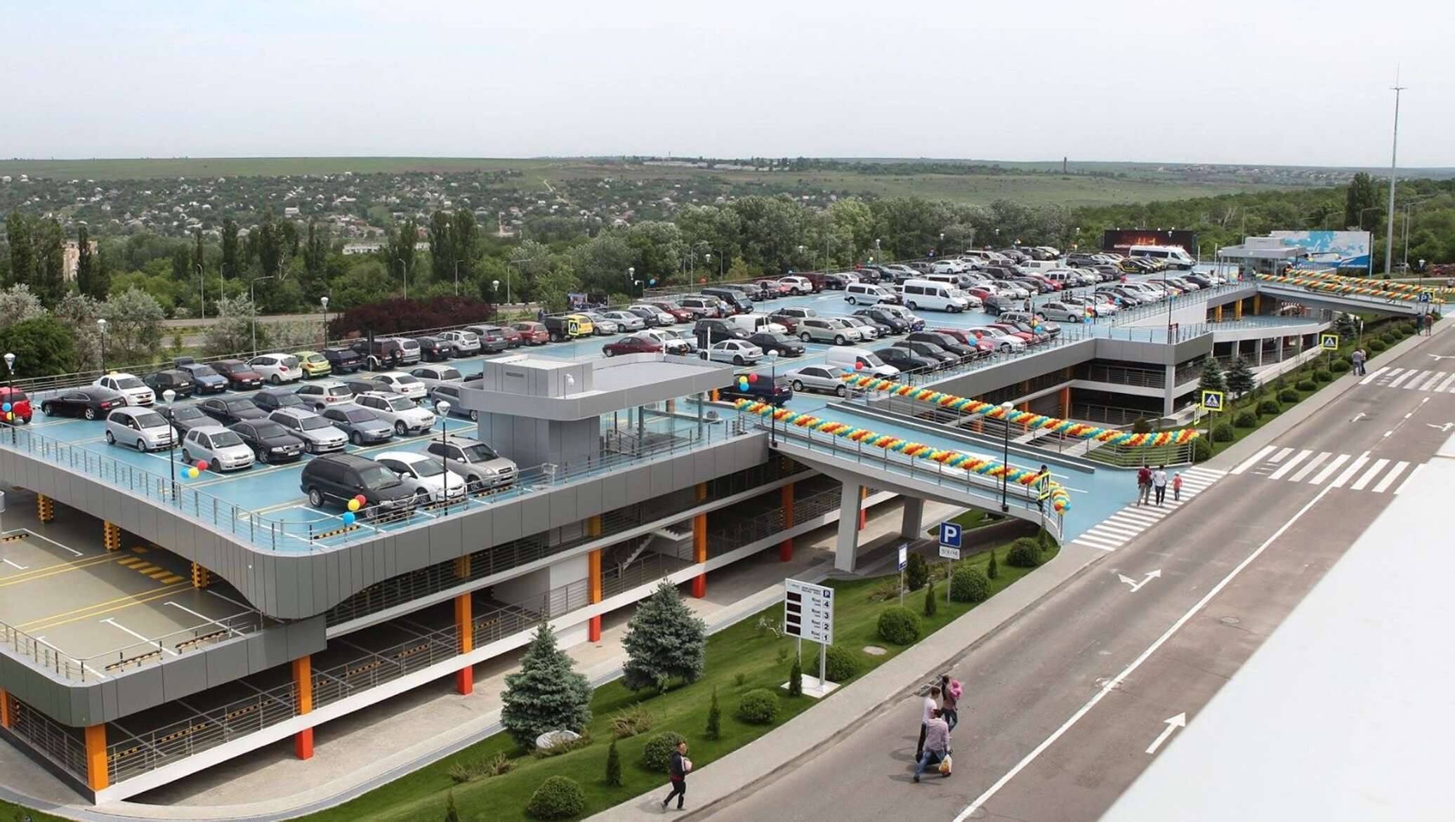 Аэропорт Кишинев парковка