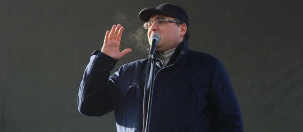 Усатый на митинге - Sputnik Moldova