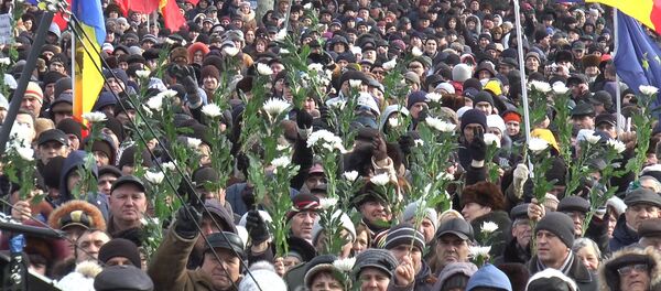 Четвертый за неделю массовый протест состоялся в Кишиневе Четвертый за неделю массовый протест состоялся в Кишиневе - Sputnik Молдова
