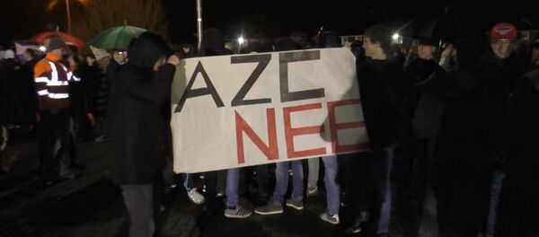 СПУТНИК_Нет мигрантам! – жители голландского городка вышли на митинг против беженцев - Sputnik Молдова