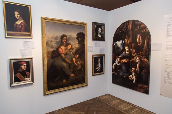 На выставке также представлены репродукции лучших картин Леонардо. - Sputnik Молдова