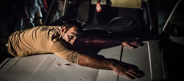 Стритрейсеры на ночных рейдах по поиску банды ГТА, raiduri, poliţie, infractor, reţinere Стритрейсеры на ночных рейдах по поиску банды ГТА, raiduri, poliţie, infractor, reţinere - Sputnik Moldova