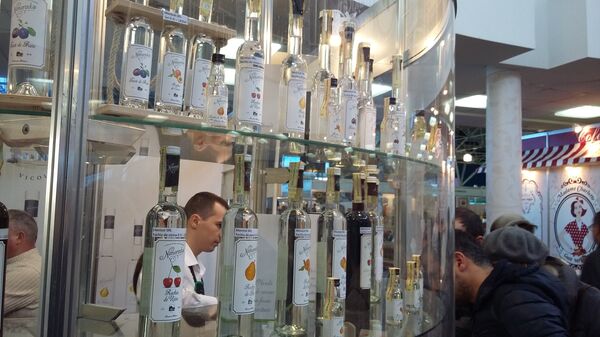 Expoziţia Fabricat în Moldova. Băuturi alcoolice tari. - Sputnik Moldova