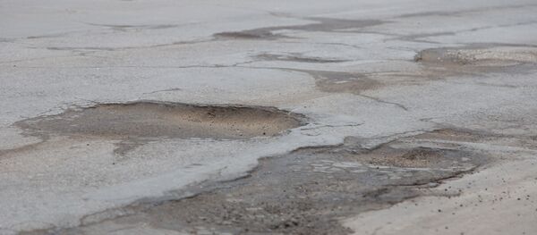 Ямы на дорогах - Sputnik Молдова