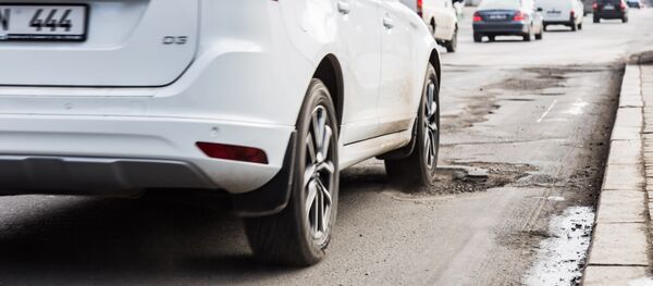 Главное не сломать машину... - Sputnik Moldova