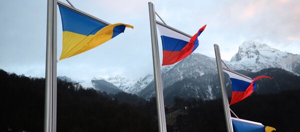 Флаги России и Украины Флаги России и Украины - Sputnik Молдова