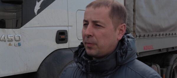 Водитель из РФ рассказал, как украинский &quot;Правый сектор&quot; остановил его фуру - Sputnik Молдова