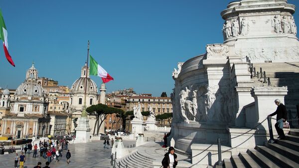 Проживающие в Италии граждане Молдовы смогут получать пенсии и другие социальные выплаты - Sputnik Молдова
