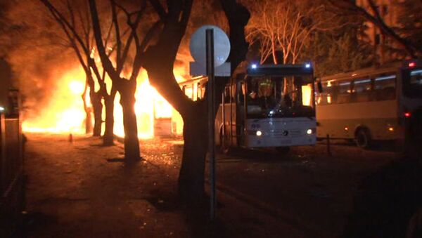 Заминированный автомобиль взорвался в центре Анкары. Кадры с места ЧП - Sputnik Moldova