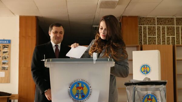 Влад Филат и Анжела Гонца.  - Sputnik Moldova-România