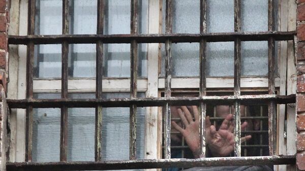 Prisoners in the prison window - Sputnik Moldova