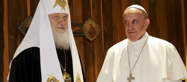 Treffen zwischen Patriarch Kyrill von Moskau und ganz Russland und Papst Franziskus Treffen zwischen Patriarch Kyrill von Moskau und ganz Russland und Papst Franziskus - Sputnik Moldova-România