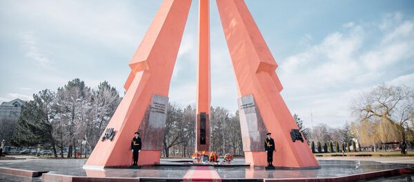 Остается открытым лишь один вопрос - неужели 23 февраля никогда не станет праздничной датой в официальном календаре Республики Молдова? - Sputnik Молдова