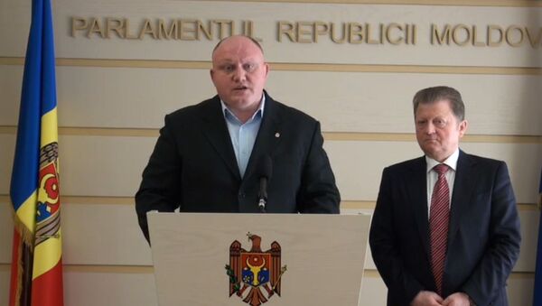 Deputaţii socialişti, Vasile Bolea şi Vladimir Ţurcan - Sputnik Moldova