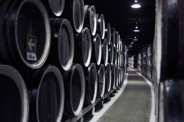 Бочки с вином - Sputnik Молдова