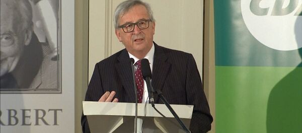 СПУТНИК_Не будем повторять ошибки – Юнкер объяснил, почему Украину не возьмут в ЕС - Sputnik Молдова