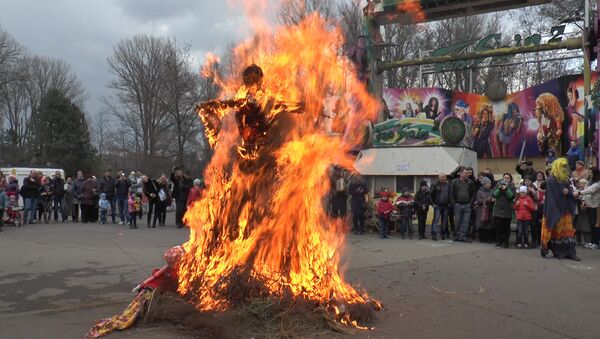 La finele sărbătorii i s-a dat foc, desigur, matahalei iernii. - Sputnik Moldova