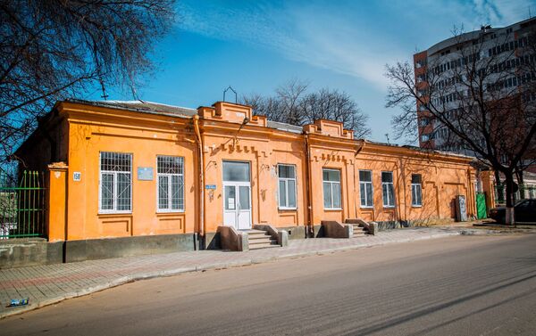 Здание больницы на улице Колумна, по некоторым данным - старейшей в Кишиневе. - Sputnik Молдова