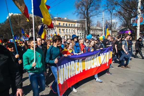 Марш унионистов 27 марта 2016 г., архивное фото - Sputnik Молдова