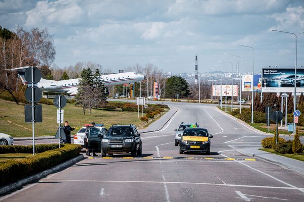 Пограничная полиция МВД Молдовы предпринимает усиленные меры по контролю пунктов пропуска. - Sputnik Молдова