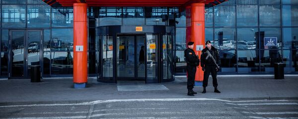 О том, сколько продлится усиленный режим контроля, пока что не сообщается - Sputnik Молдова