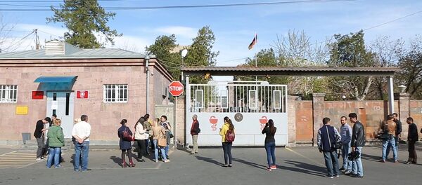 Раненные в НК солдаты были доставлены в военный госпиталь Мураца Раненные в НК солдаты были доставлены в военный госпиталь Мураца - Sputnik Молдова