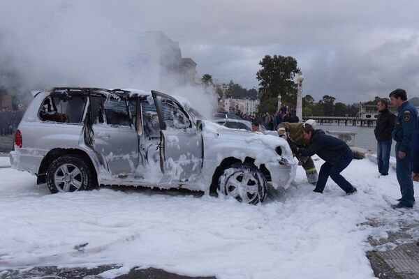 Взрыв машины. Взрыв машины. - Sputnik Молдова