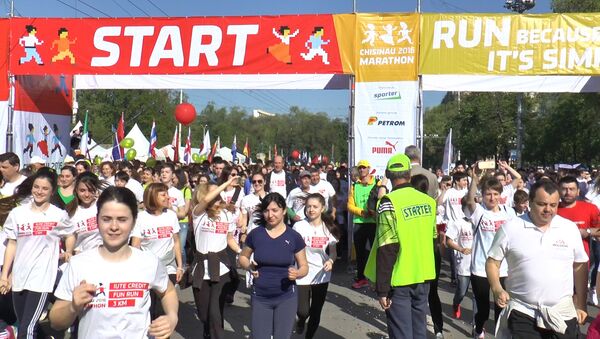 Измеряли бег по чипу - в Кишиневе прошел международный марафон - Sputnik Молдова