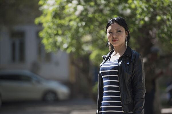 Победительница конкурса Миссис Кыргызстан — 2016 Азема Дыйканбаева Победительница конкурса Миссис Кыргызстан — 2016 Азема Дыйканбаева - Sputnik Молдова