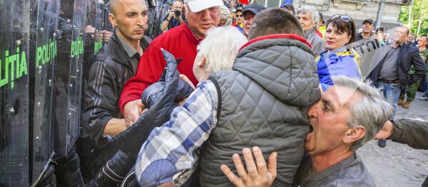 Протест 24 апреля 2016 protest poliție - Sputnik Moldova