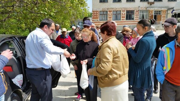 Asociația Orașelor din Moldova distribuie cadouri de Paști pentru nevoiași - Sputnik Moldova