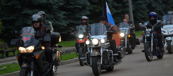 Байкеры клуба Ночные волки. Архивное фото - Sputnik Молдова