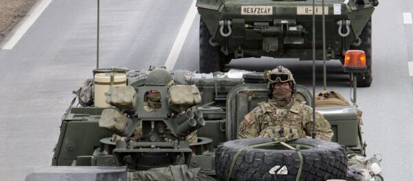 Показательный марш военнослужащих армии США Dragoon Ride в Латвии - Sputnik Moldova